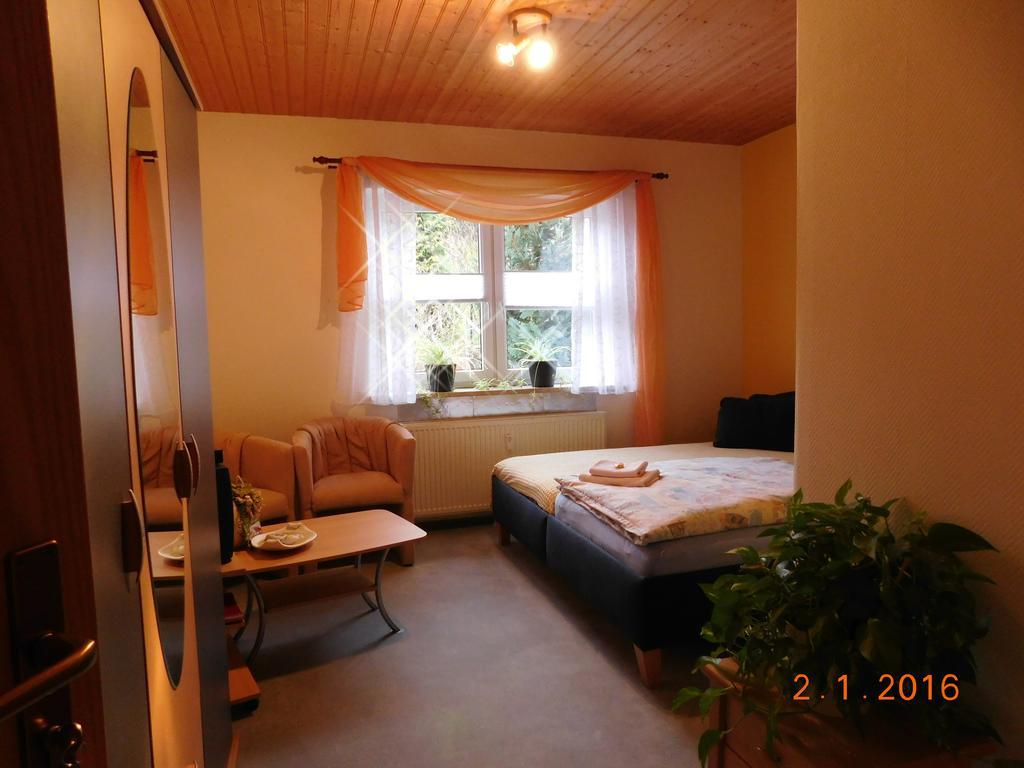 Pension Waldblick Grillenberg  Zimmer foto